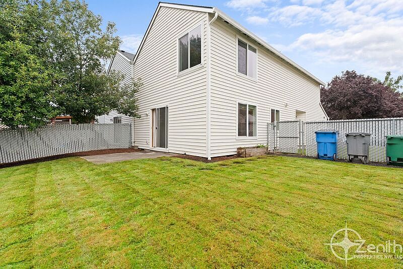 1st image of 3012 NE 116th Ave
