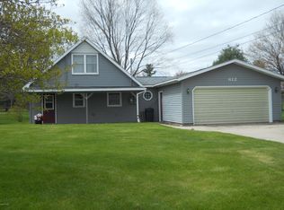 612 Dorothy Bowen Dr, Sheridan, MI 48884