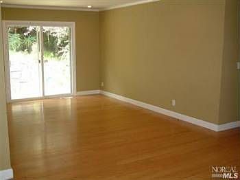 4th image of 38 Brown Dr