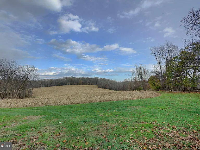 2793 Pfefferkorn Rd #B — Photo 3