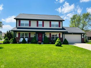 932 Eagle Brook Cir, Shelbyville, IN 46176