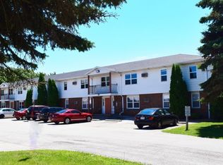 1141 Packerland Dr, Green Bay, WI 54304