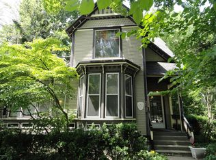 217 Henry Ave SE, Grand Rapids, MI 49503