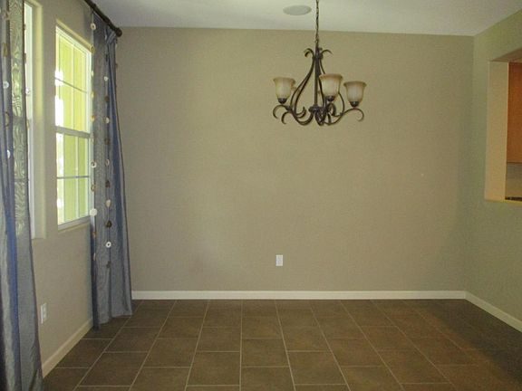 3rd image of 7915 Spanish Oak Cir