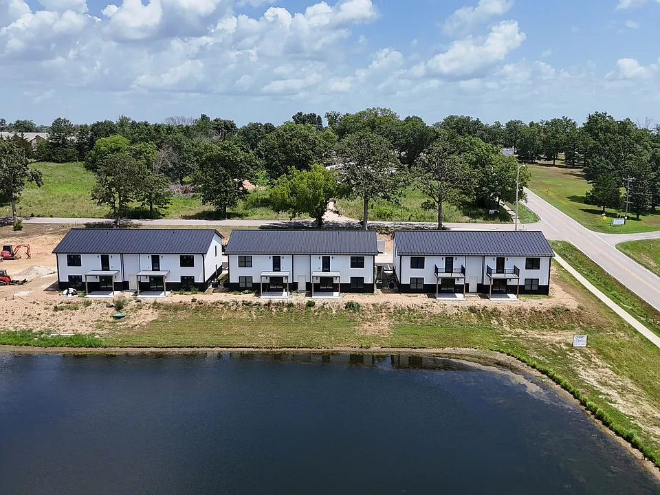 101 N Fairground Rd