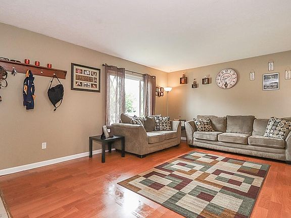 4th image of 26921 Southwood Ln