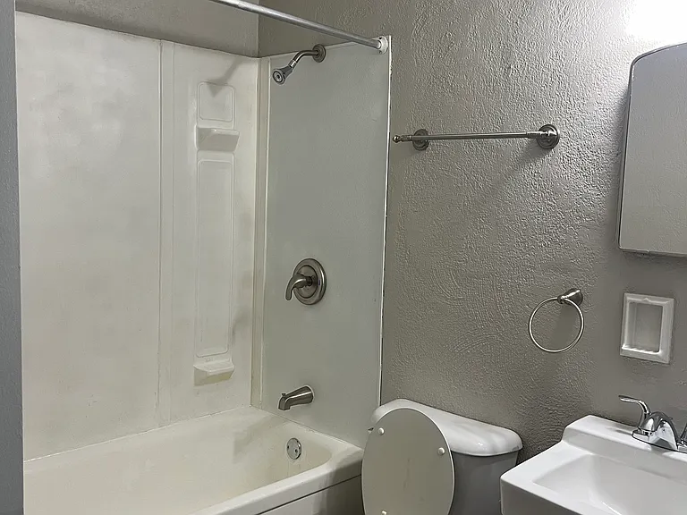 116 N High St #F — Photo 6