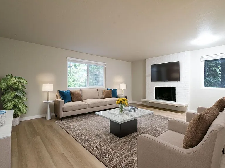 Westmont Apartments — Photo 7