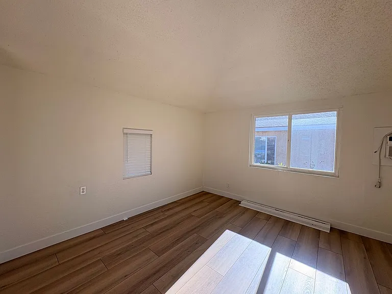 15635 Curtis Ave #1 — Photo 16