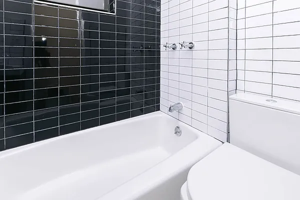 Rented by Nooklyn NYC LLC | media 8