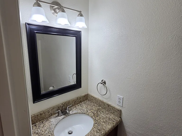 6412 S McAllister Ave — Photo 16