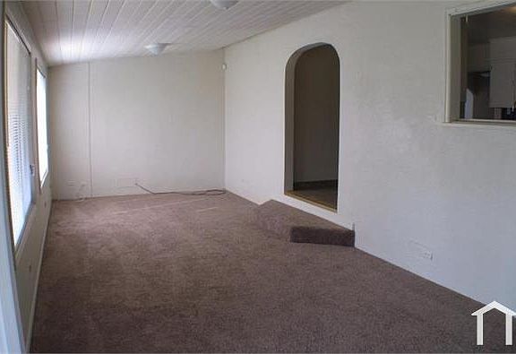 3rd image of 74 E Andrews Ave