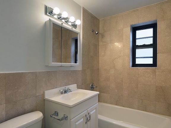 5th image of 77 W 15th St #619