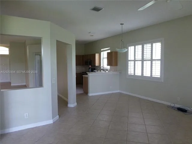 1139 Chenille Cir — Photo 6