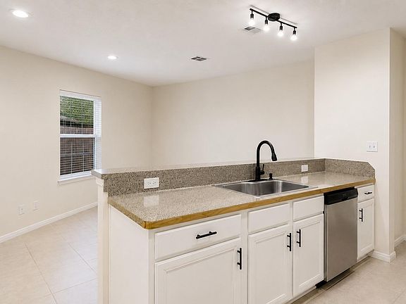 5th image of 12238 Innisfall Cir