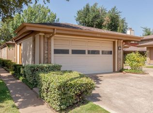 60 Morrow Dr, Bedford, TX 76021