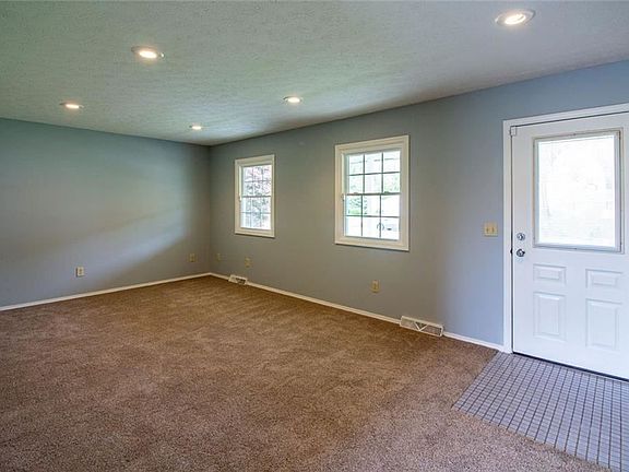 2nd image of 7380 Hidden Glen Dr