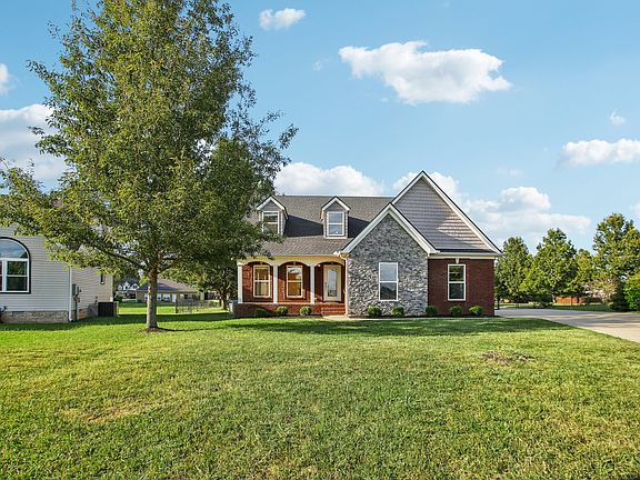 3rd image of 626 Crosswood Ct