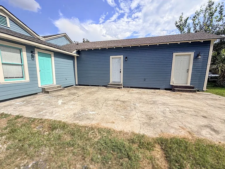 316 Kirkman St #B — Photo 2