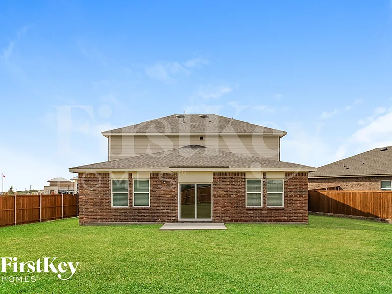 1840 Sandlin Dr — Photo 14