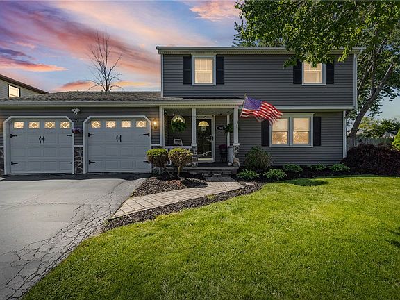 2nd image of 203 Woodsong Ln