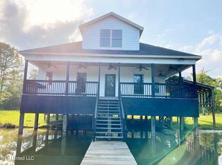 1225 Wade Vancleave Rd, Moss Point, MS 39562