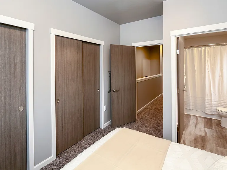 East Ridge Apartments — Photo 10