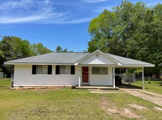 1806 Greenwood Cir, Demopolis, AL 36732