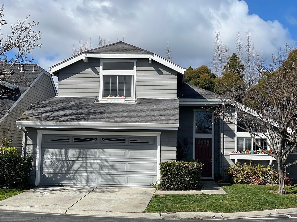 1st image of 804 Newport Cir