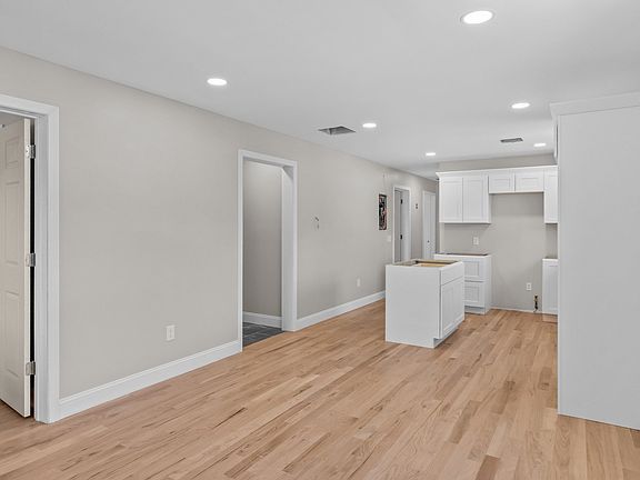 5th image of 37 Murray St