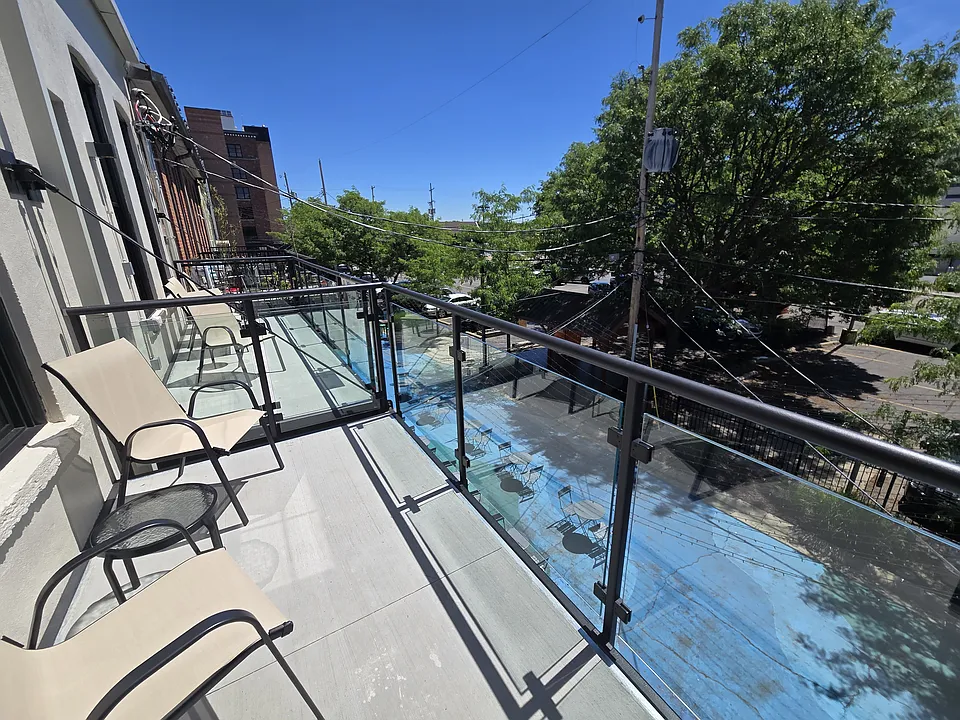 238 E Michigan Ave #C