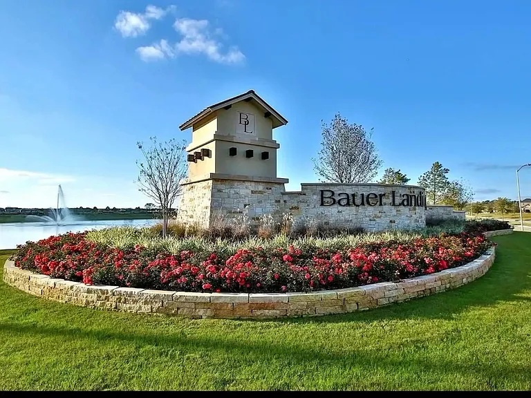22603 Steel Blue Jaybird Dr — Photo 2