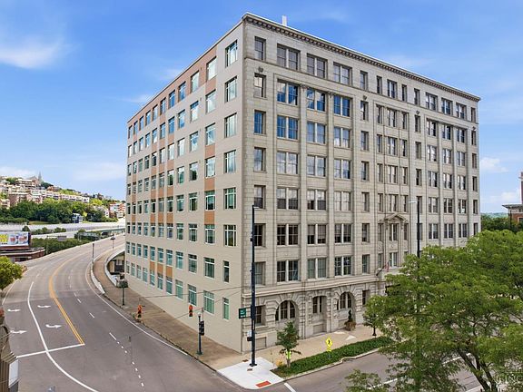 4th image of 400 Pike St Unit 612