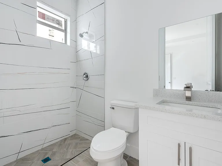 246 Rotonda Blvd W #3 — Photo 8