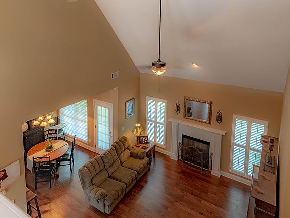 4th image of 119 Garden Lake Dr