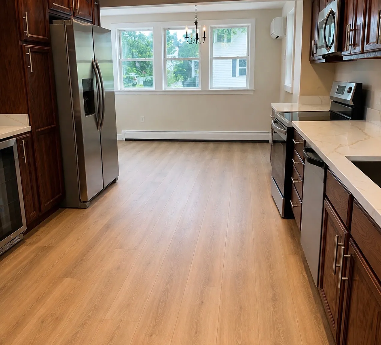 3 bed, 1240 sqft, $3,200 — Photo 2