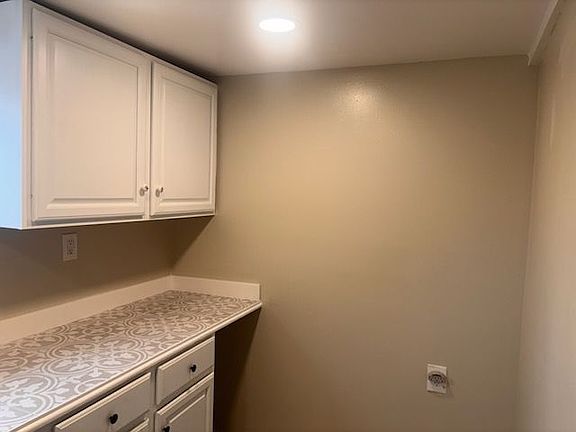 For Rent: $1400