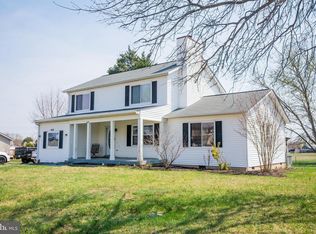 6867 Maplewood Dr, Bealeton, VA 22712