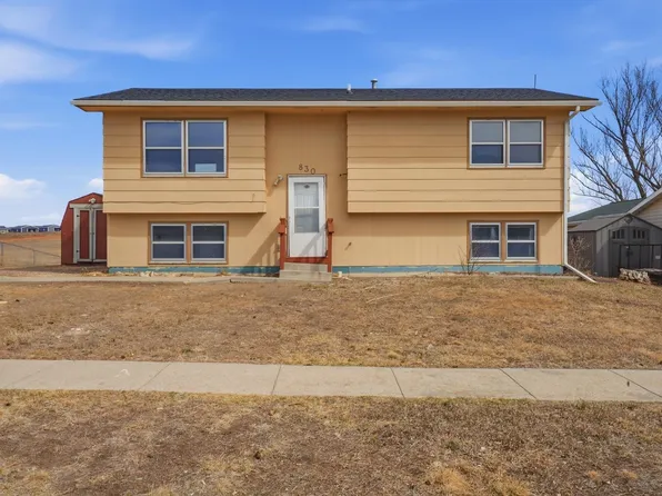 830 Ennen Dr, Rapid City, SD 57703