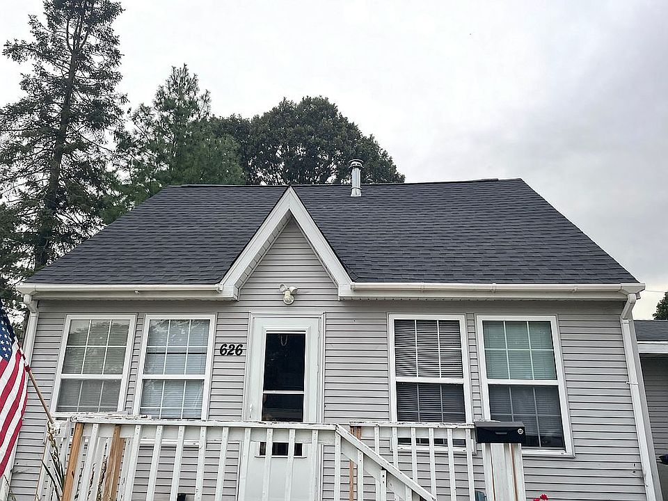 2nd image of 626 S 1st St