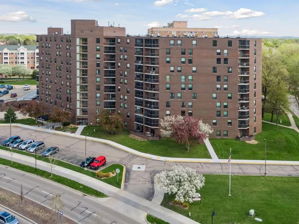 6615 Lake Shore Dr S APT 1009, Minneapolis, MN 55423