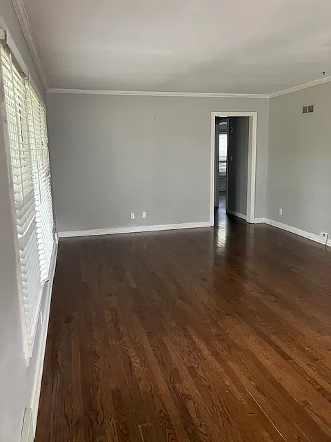 2 bed, 1044 sqft, $2,000 — Photo 3