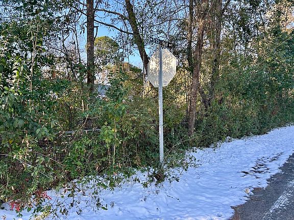 3rd image of 813 Chase St