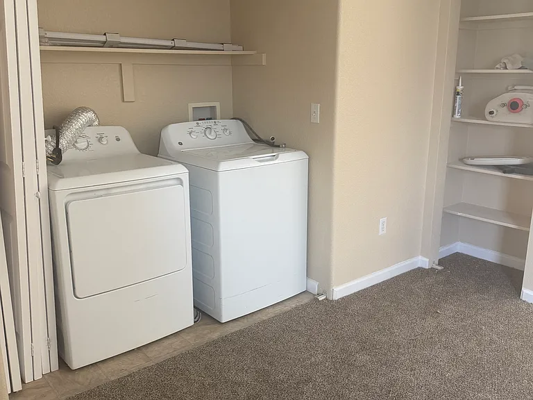 Washer Dryer (In Loft)