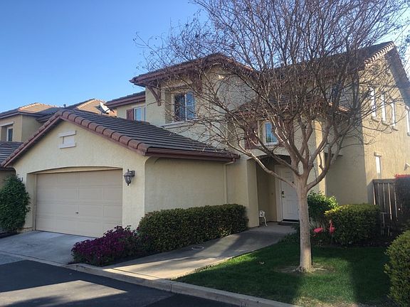 2nd image of 251 Anjou Cir