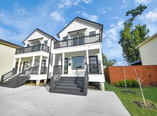 611 E 39th St #B, Houston, TX 77022