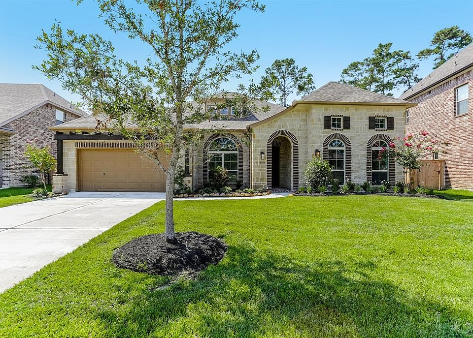 1st image of 16915 Burke Lake Ln