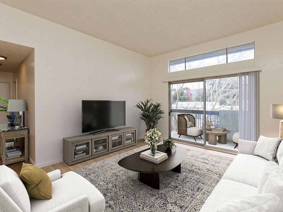 1st image of 150 Pearl St APT 304