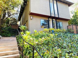 270 Tavistock Ave, Los Angeles, CA 90049