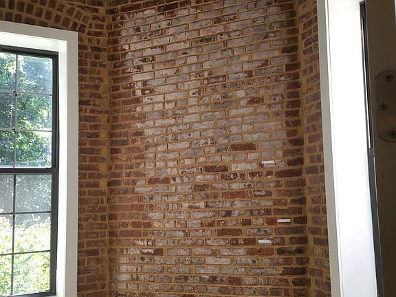 2nd image of 125 W 138th St APT 1R